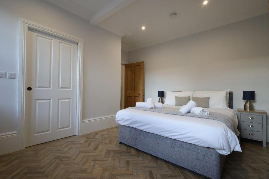 Red Lion Apartments Spalding Ngoại thất bức ảnh