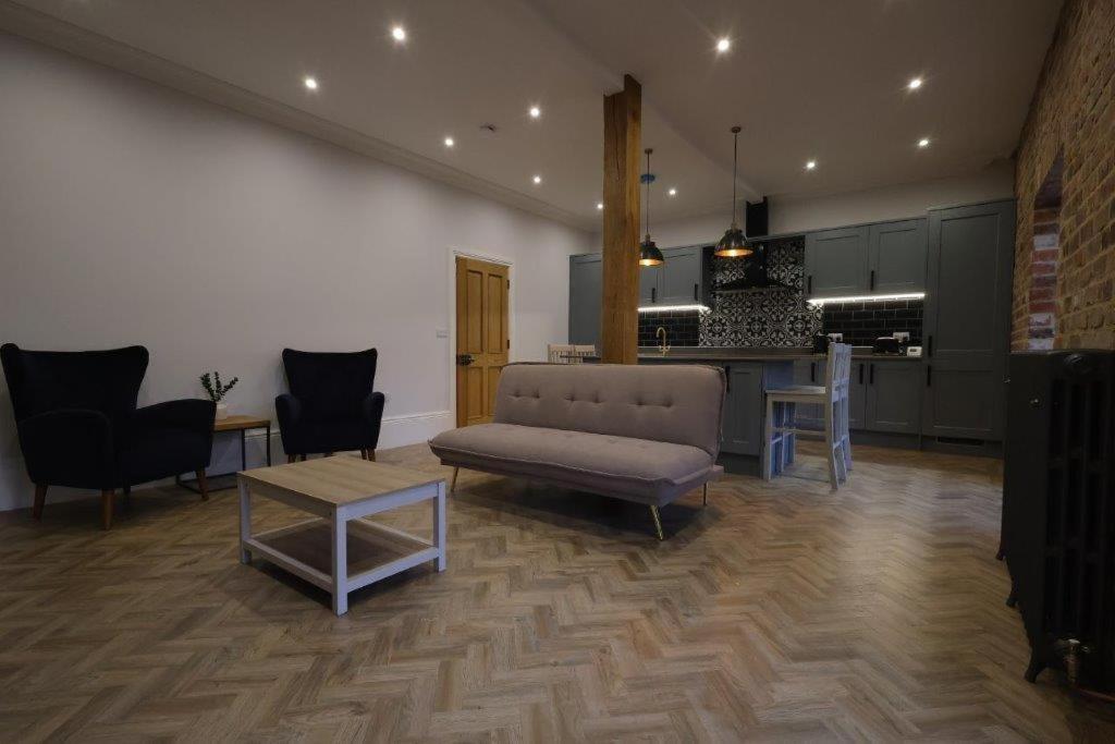 Red Lion Apartments Spalding Ngoại thất bức ảnh