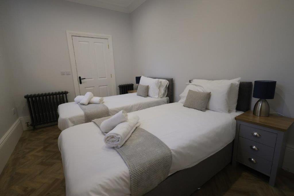 Red Lion Apartments Spalding Phòng bức ảnh